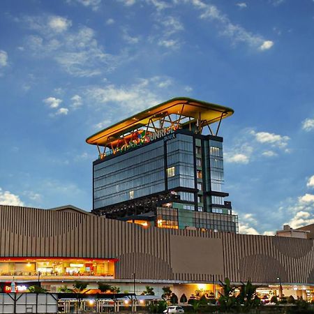 Hotel Ayola Sunrise Mojokerto Buitenkant foto