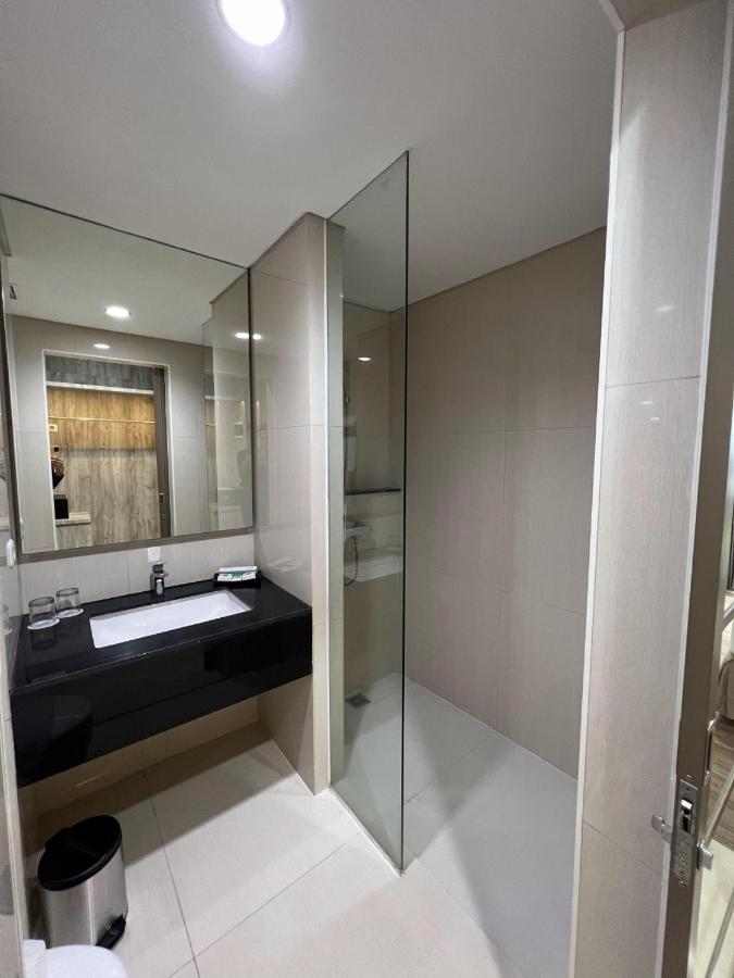 Hotel Ayola Sunrise Mojokerto Buitenkant foto