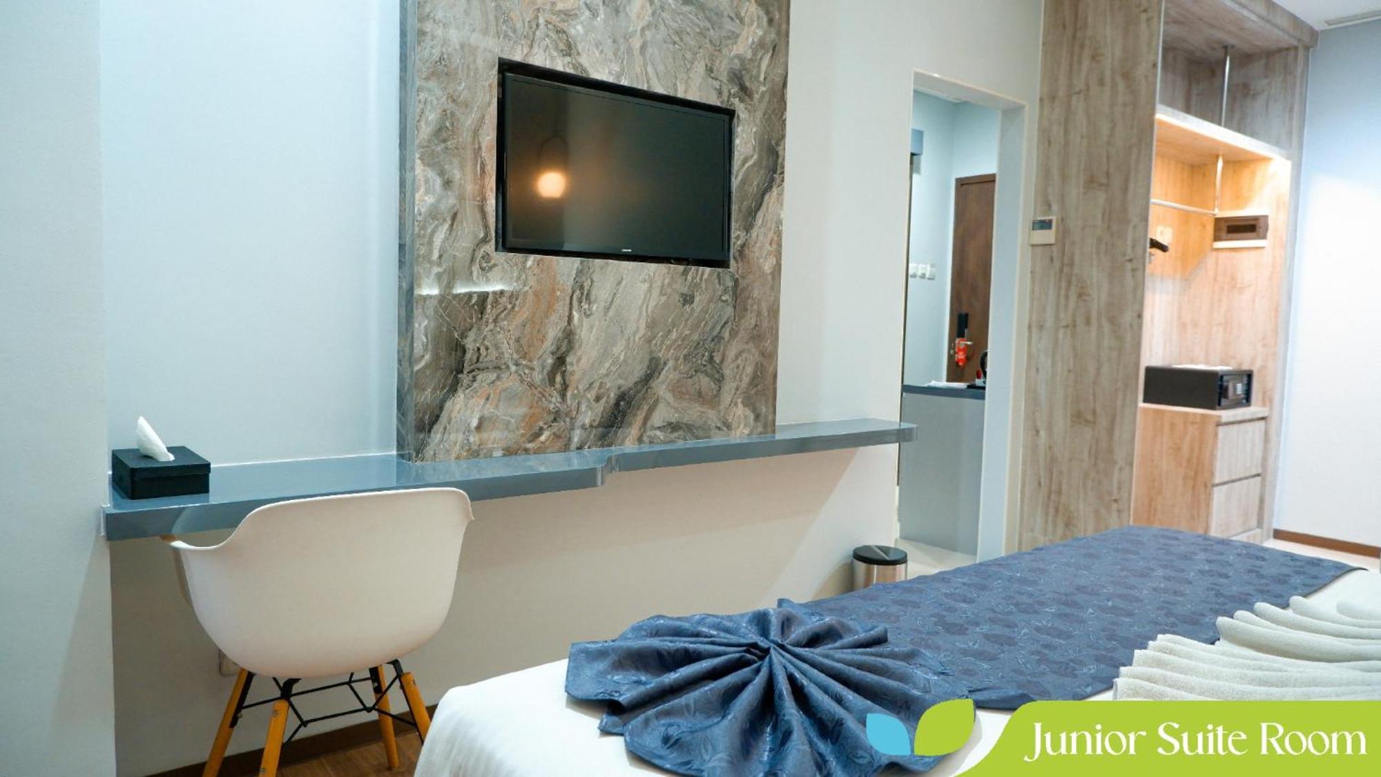 Hotel Ayola Sunrise Mojokerto Buitenkant foto