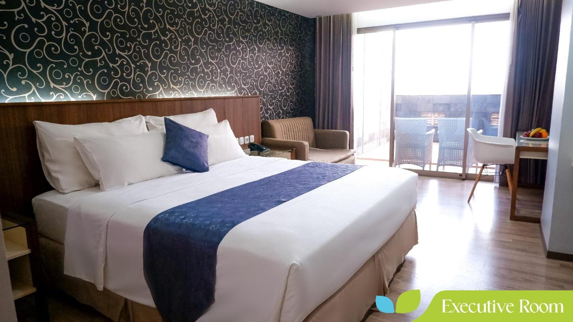 Hotel Ayola Sunrise Mojokerto Buitenkant foto