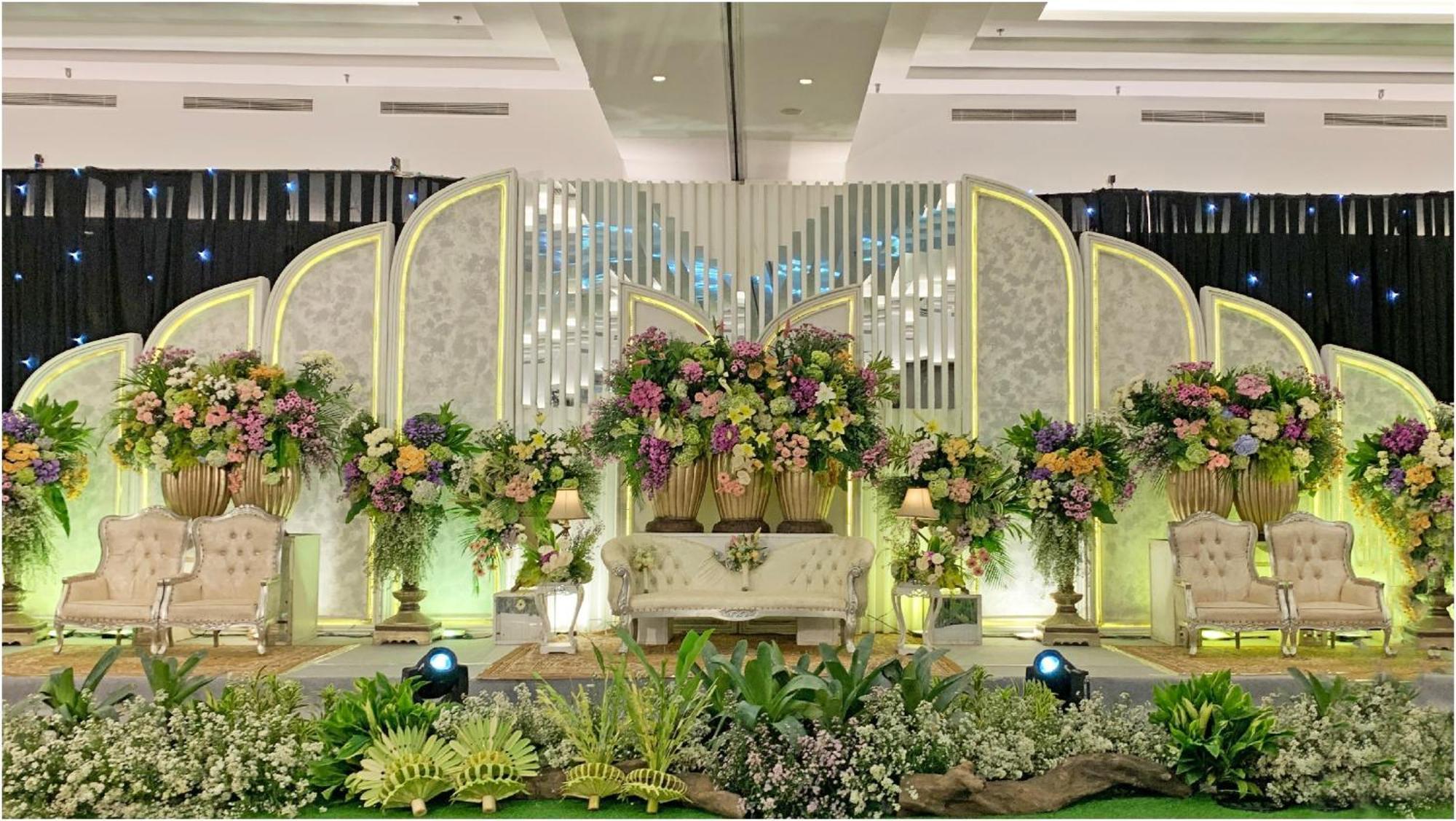 Hotel Ayola Sunrise Mojokerto Buitenkant foto