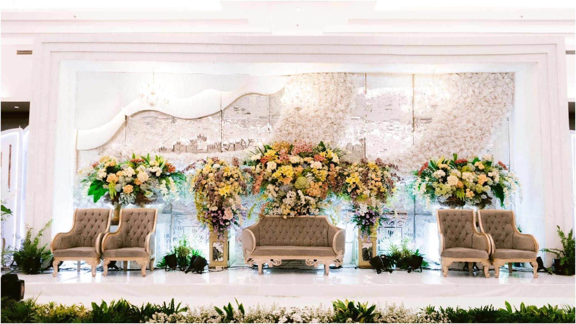 Hotel Ayola Sunrise Mojokerto Buitenkant foto