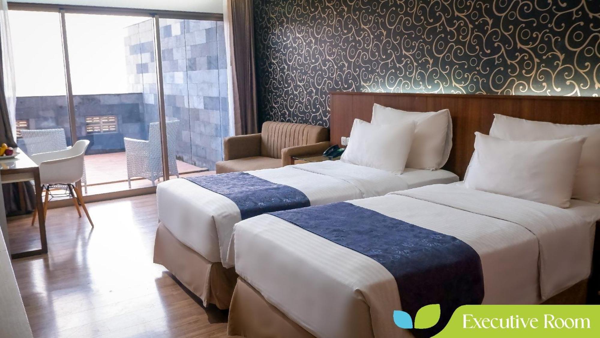 Hotel Ayola Sunrise Mojokerto Buitenkant foto